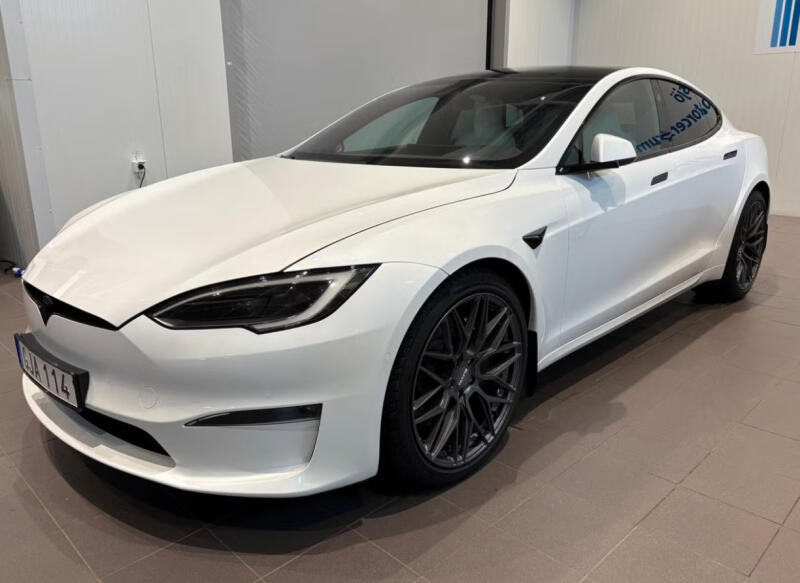 Tesla Model S