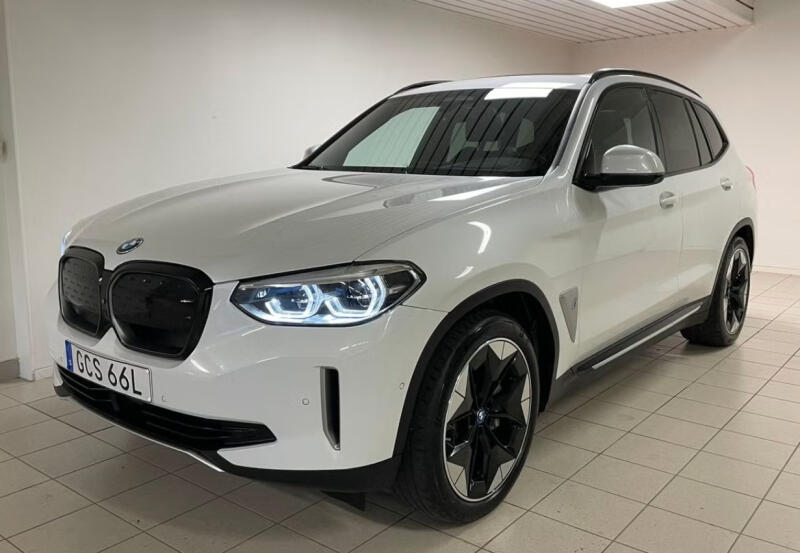 BMW iX3