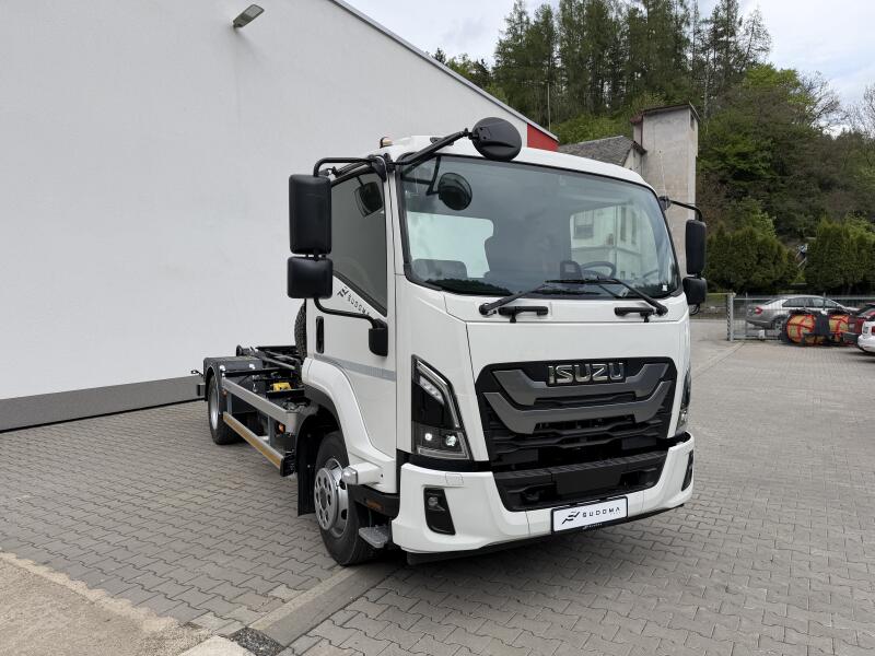 Isuzu F11