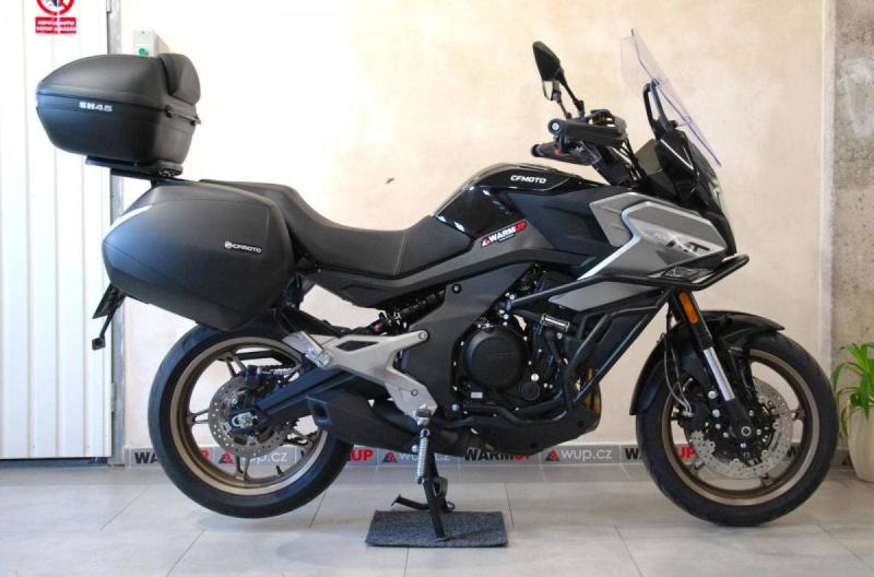 CFMOTO 700 MT Premium