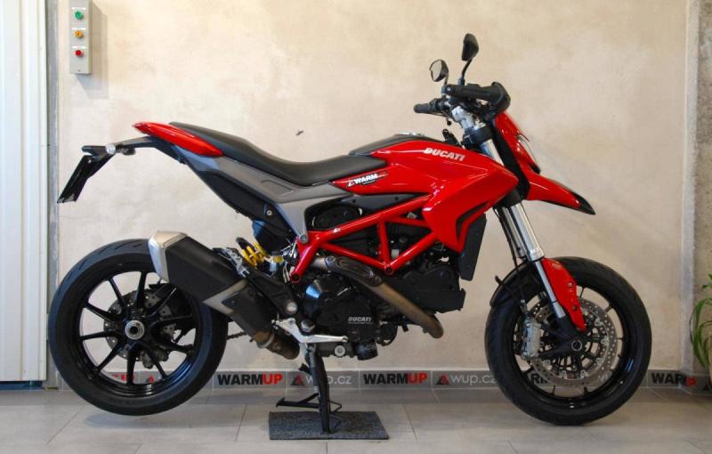 Ducati Hyperstrada 821