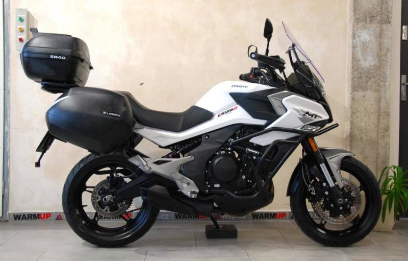 CFMOTO 700 MT Premium