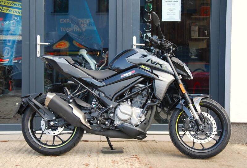 CFMOTO 300 NK