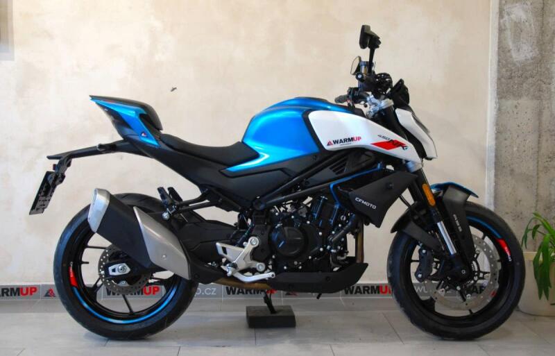 CFMOTO 450 NK