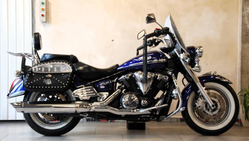 Yamaha XVS 1300 A Midnight Star