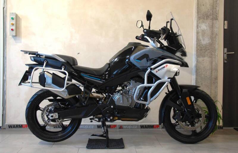 CFMOTO 800 MT