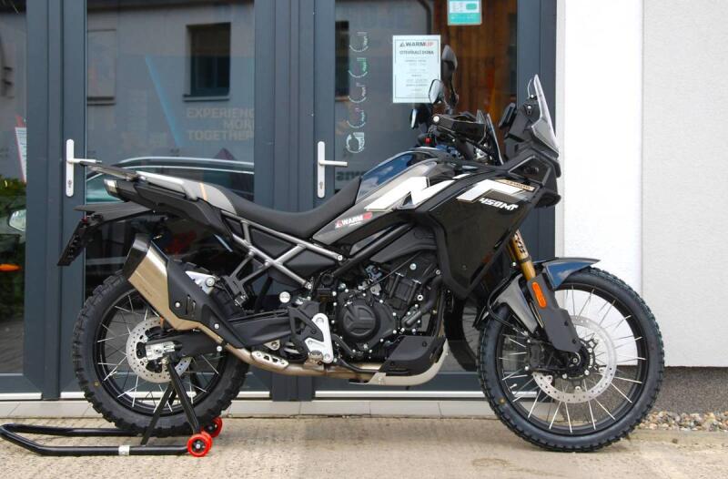 CFMOTO 450 MT-R