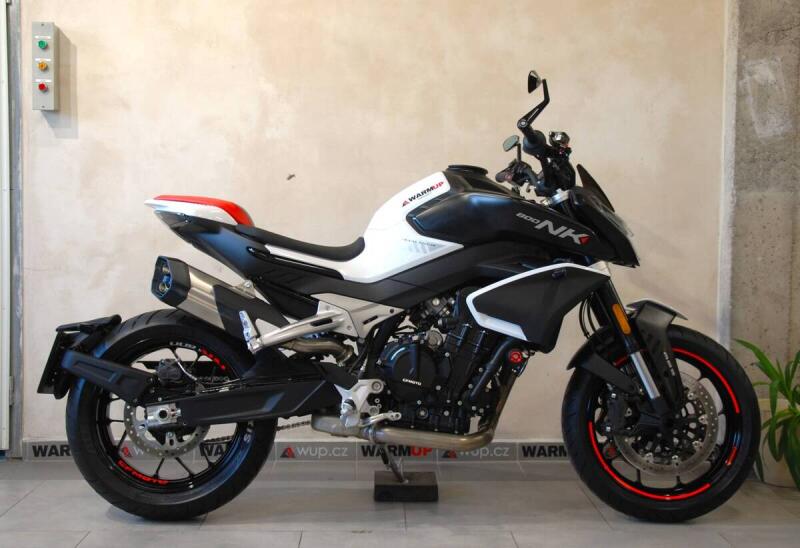 CFMOTO 800 NK