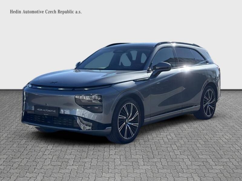 Xpeng G9