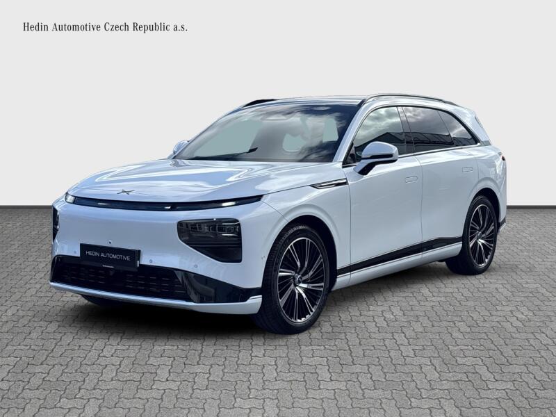 Xpeng G9