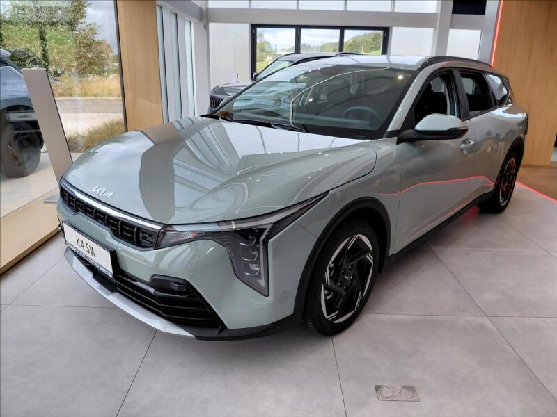 Kia K4