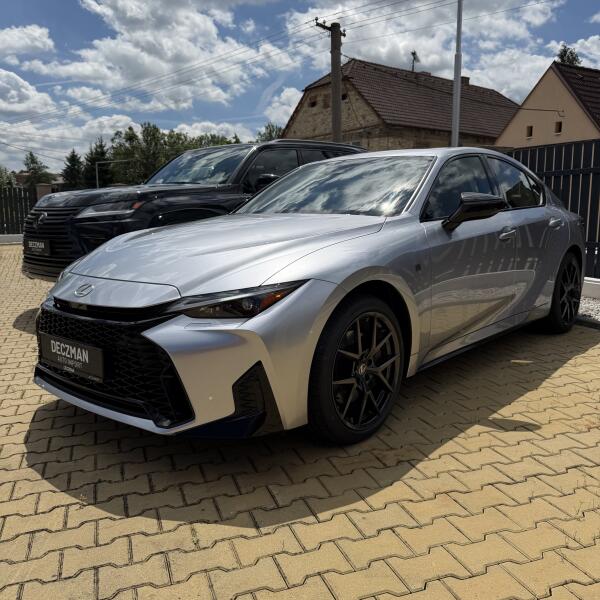 Lexus IS 350