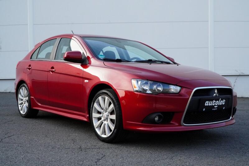 Mitsubishi Lancer