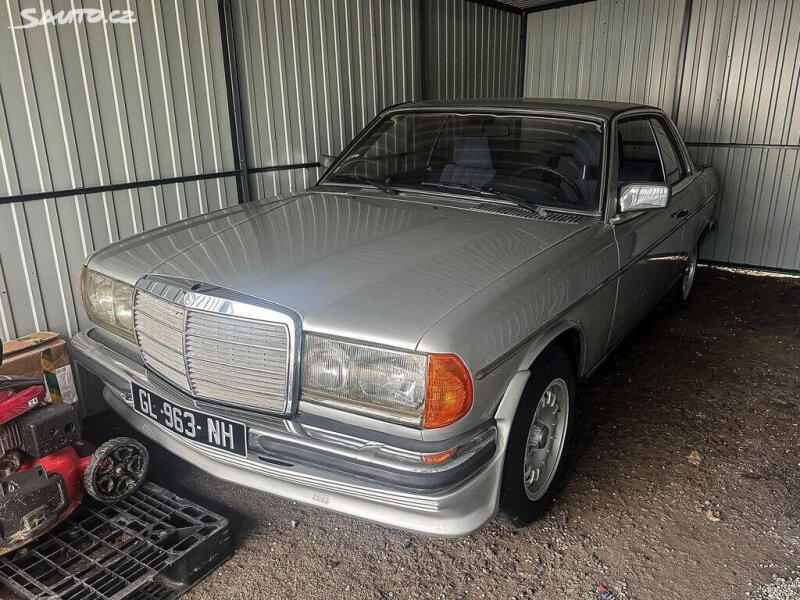 Mercedes-Benz 123