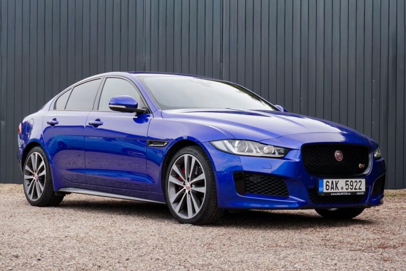 Jaguar XE