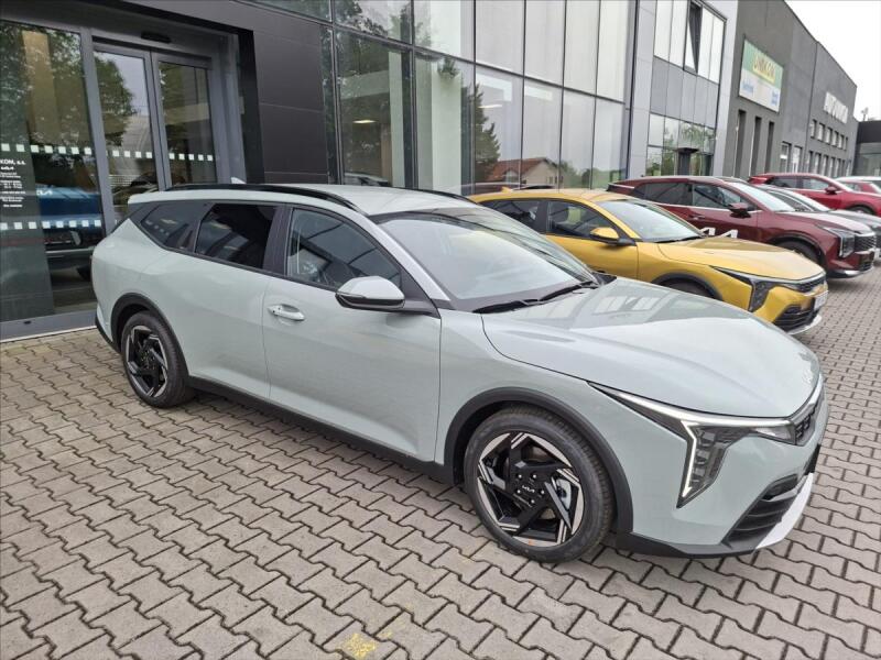 Kia K4