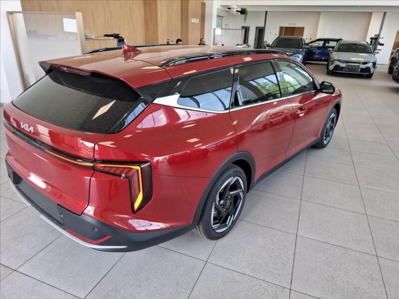 Kia K4