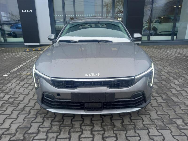 Kia K4
