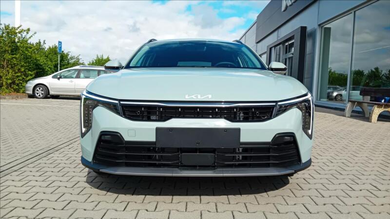 Kia K4