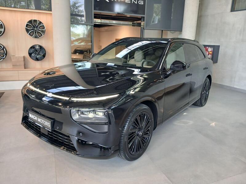 Xpeng G9