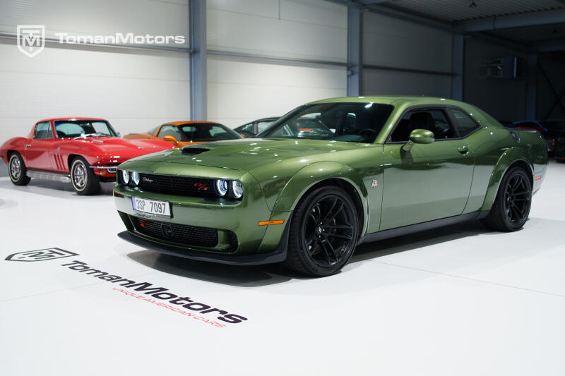 Dodge Challenger