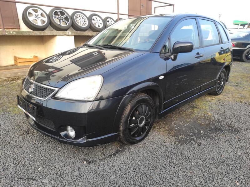 Suzuki Liana