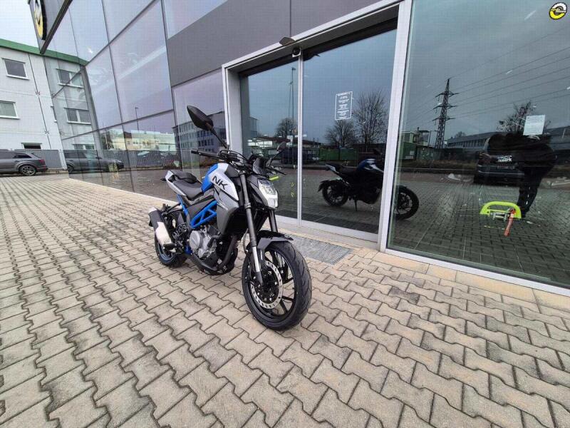 CFMOTO 300 NK