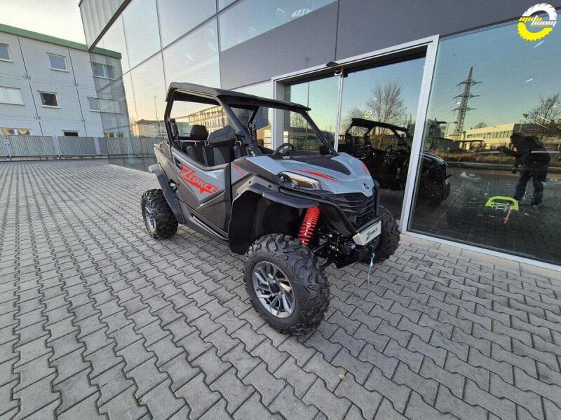 CFMOTO Gladiator Z1000