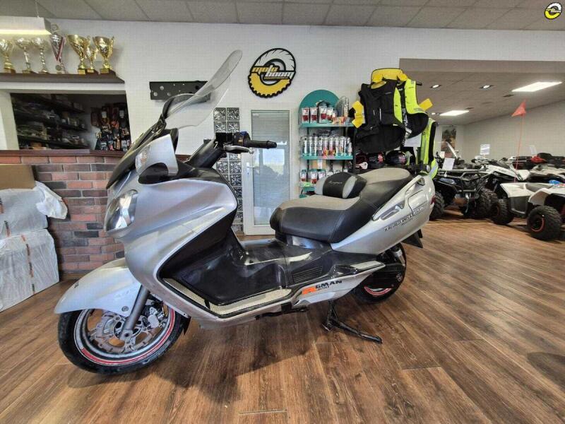 Suzuki Burgman 650 Executive
