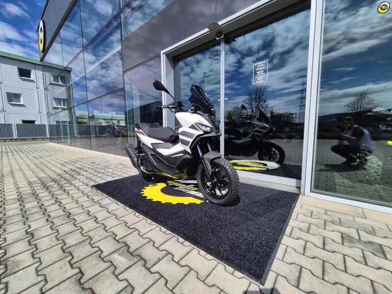 Aprilia SR GT 125