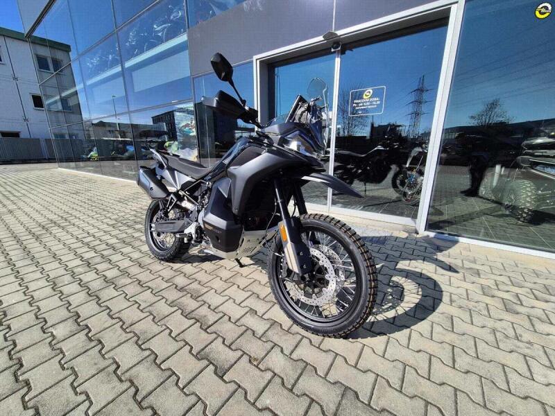 CFMOTO 800 MT