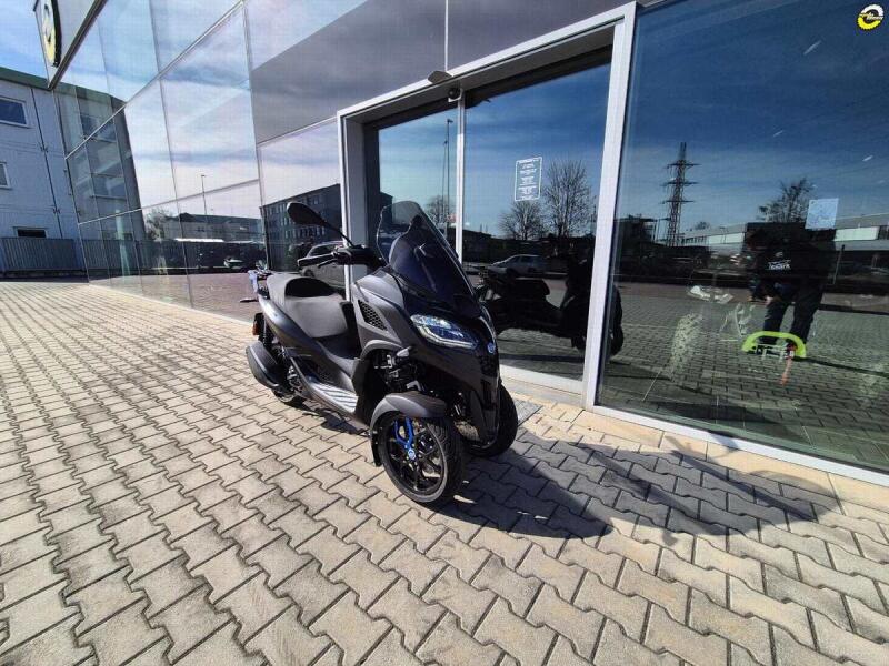 Piaggio MP3 300