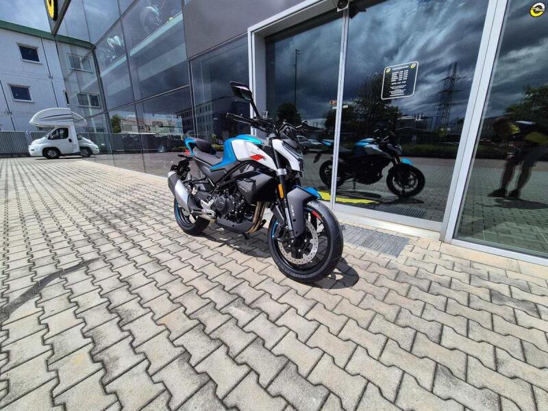 CFMOTO 450 NK