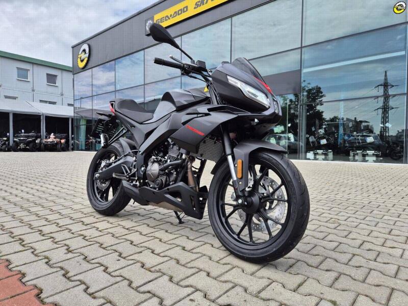 Aprilia Tuono 125
