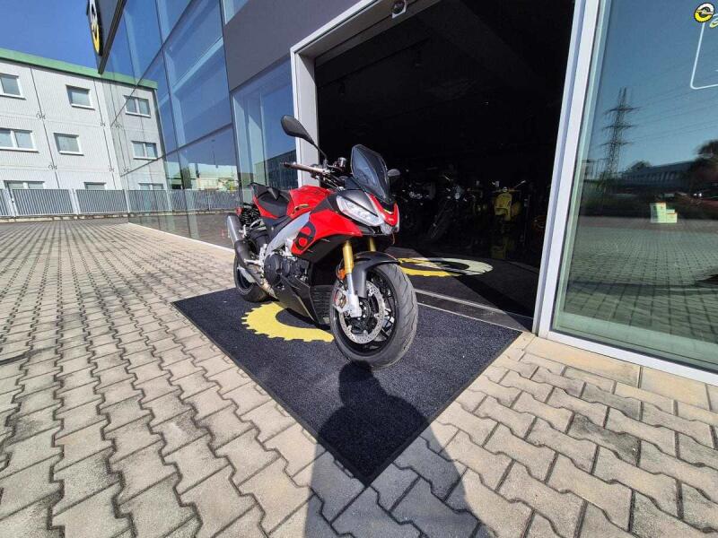 Aprilia Tuono V4 1100 RR
