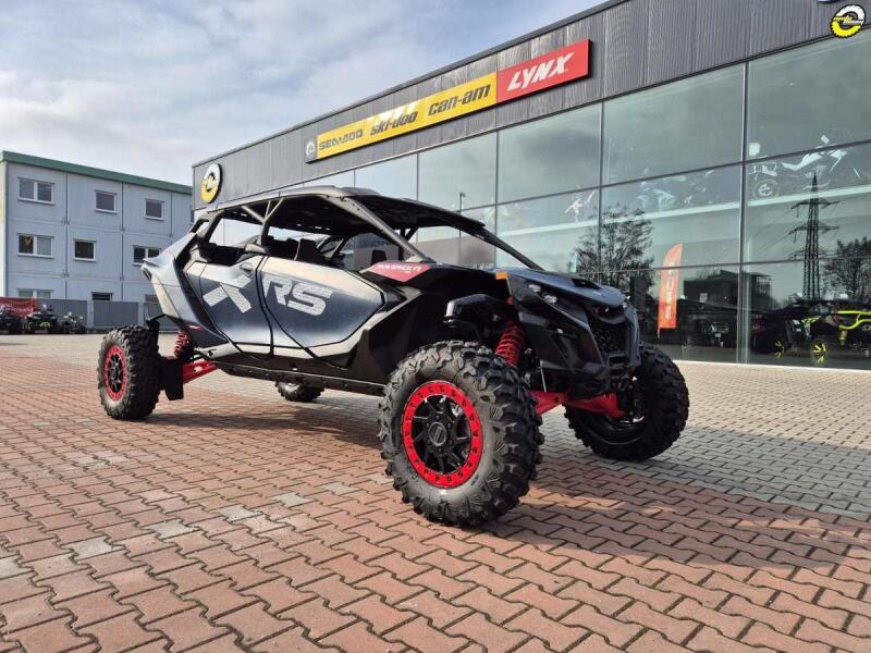 Can-Am Maverick R