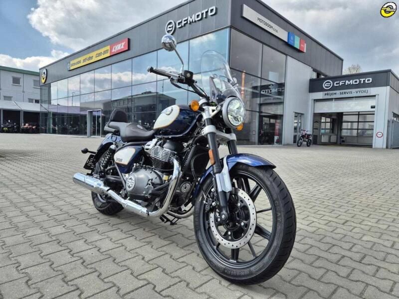 Royal Enfield Super Meteor 650