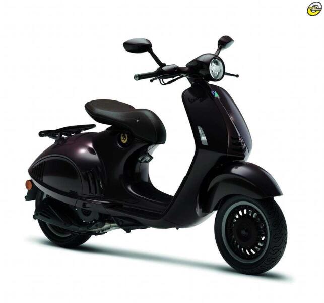 Vespa 946