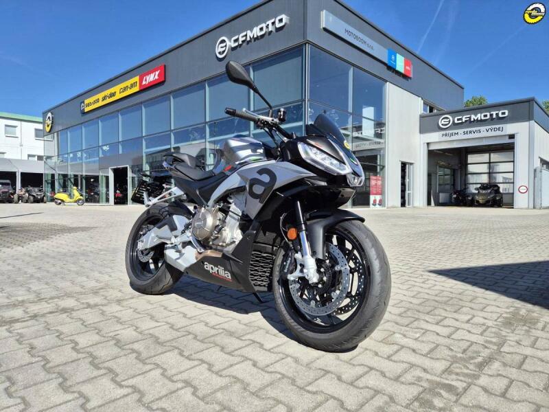 Aprilia Tuono 660