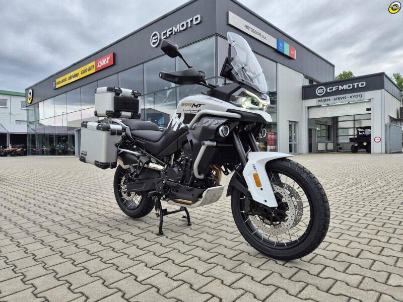 CFMOTO 800 MT