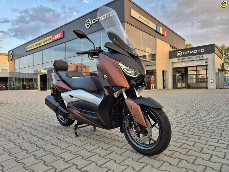 Yamaha X-Max 300