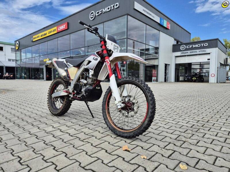AJP PR5 250 Enduro