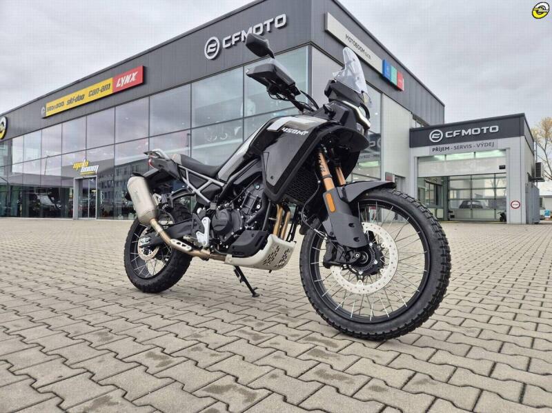 CFMOTO 450 MT-R