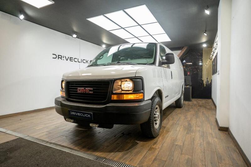 GMC Savana