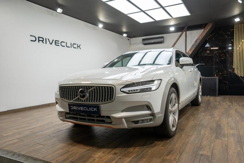 Volvo V90
