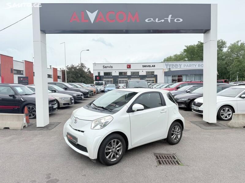 Toyota iQ