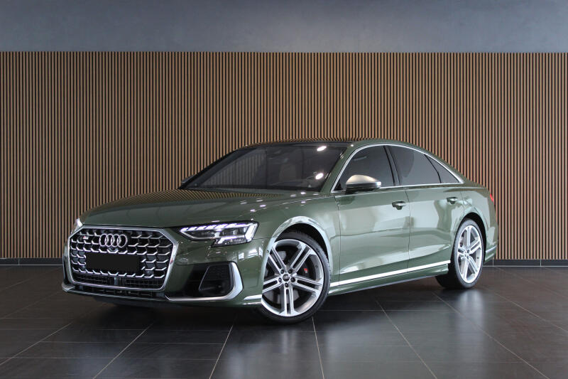Audi S8