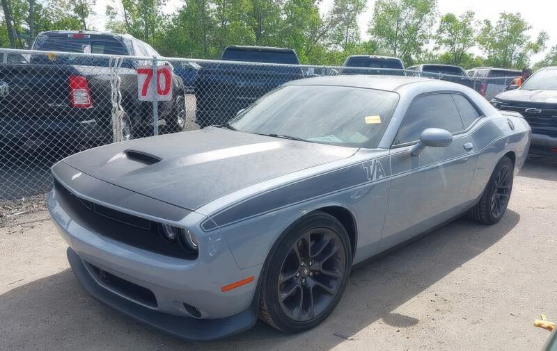 Dodge Challenger