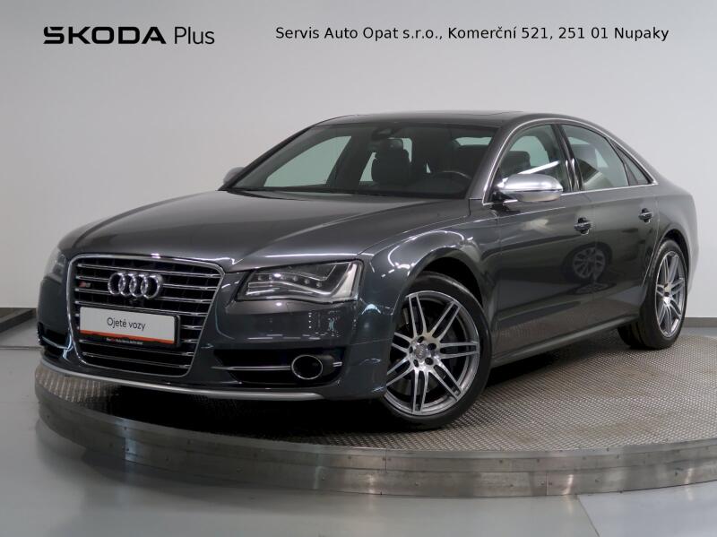 Audi S8