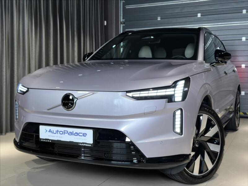 Volvo EX90